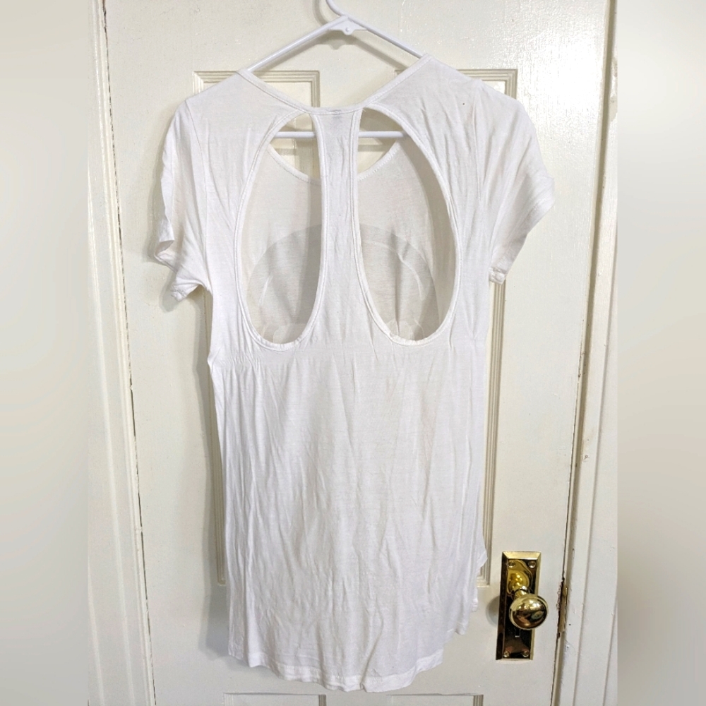 Silver Skull Tee with Cut out - Picture 3 of 4